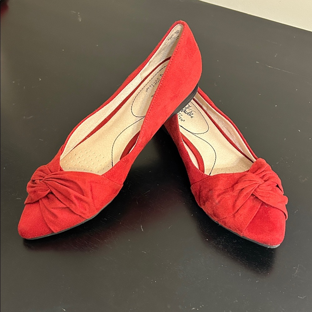 Life Stride Red Suede Knot-Front Pointed Toe Ballet Flats Size 9